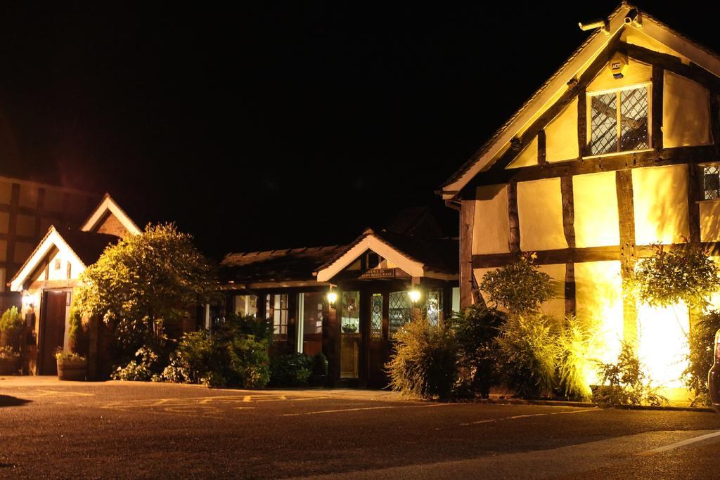 The Plough Inn & Restaurant Конглтон Экстерьер фото